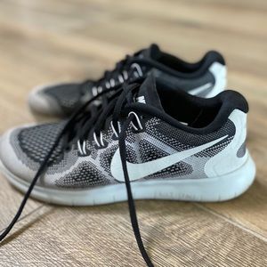 Womens Nike Free Run size 8